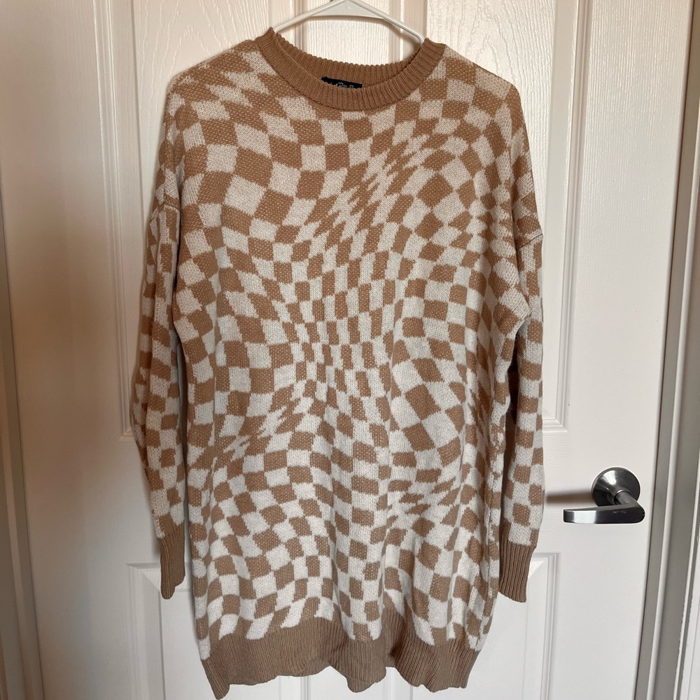 Checkered knit sweater